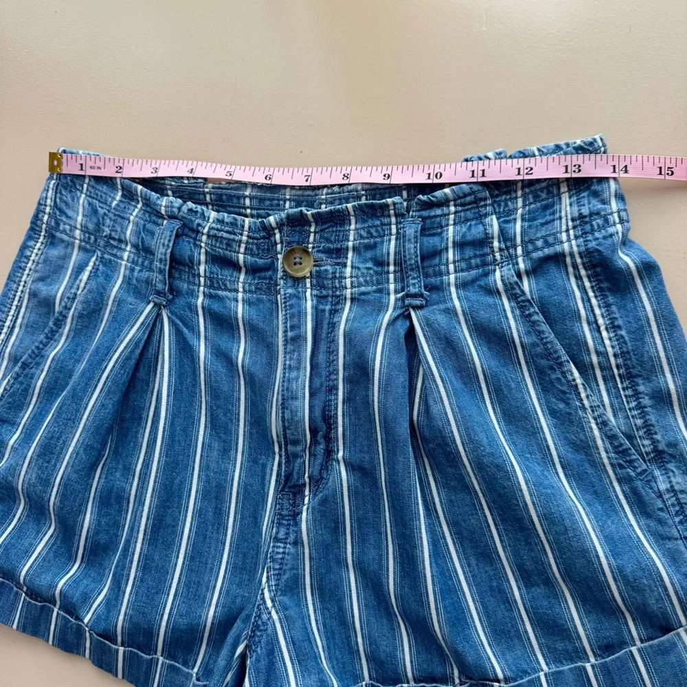 American Eagle Women’s High Rise Blue White Striped Denim Shorts Size 4 Small